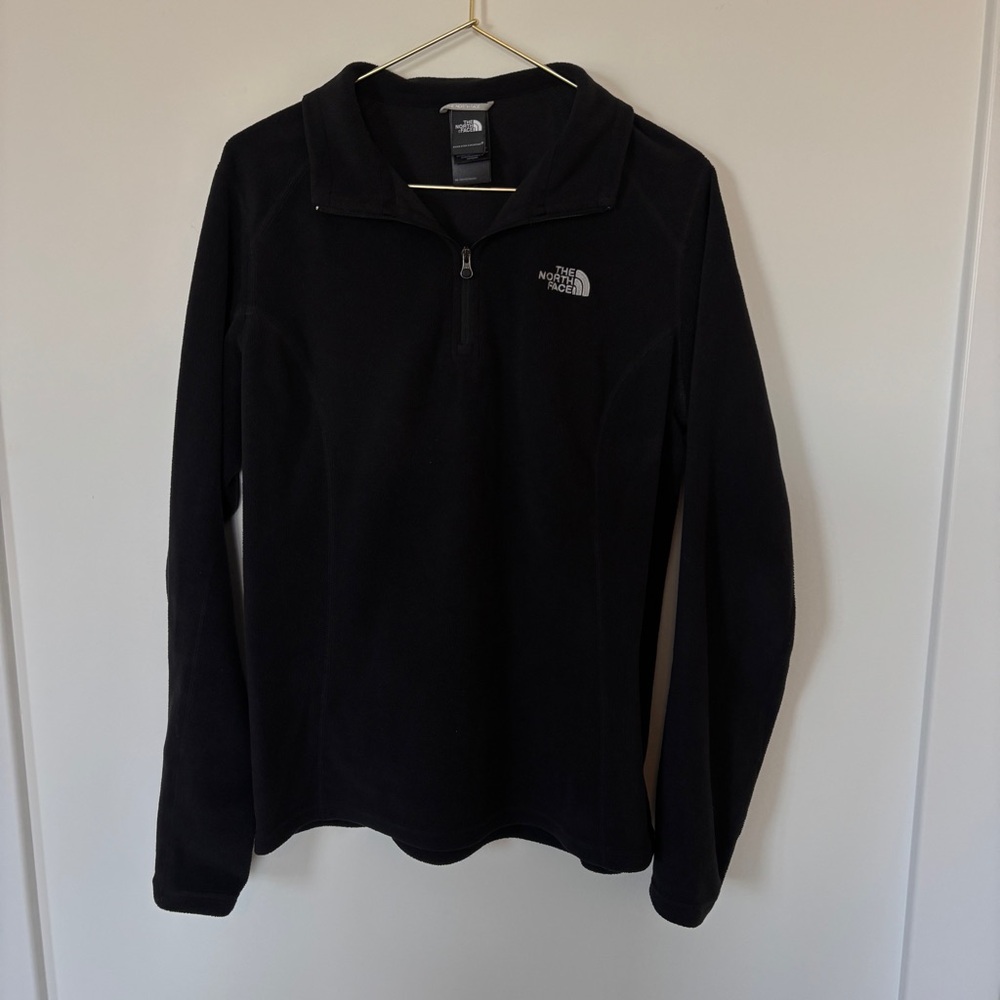The North Face Black Quarter Zip Fleece Pullover | Lightweight Outdoor Layer-M